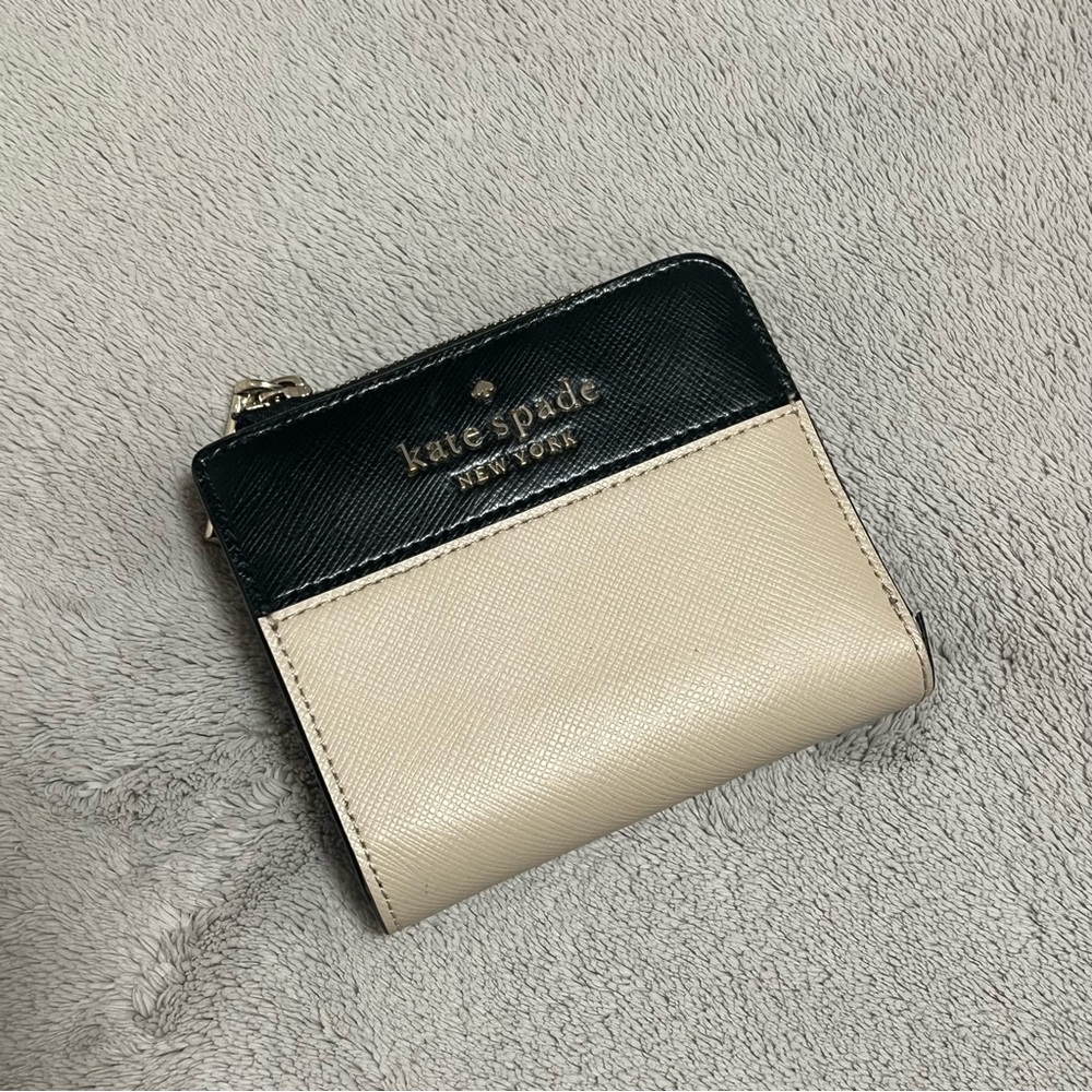 Kate Spade Bifold wallet with Coin Pouch
